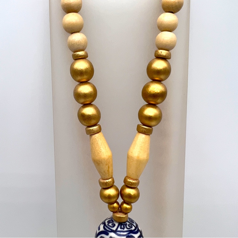 Oriental Porcelain Bead & Emerald Green Tassel Wood Bead Necklace - Picture 2 of 5